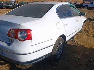 VW Passat 2011 model 2.0 FSI