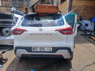 Nissan MAGNITE 2022 model 1.0 engine