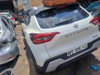 Nissan MAGNITE 2022 model 1.0 engine