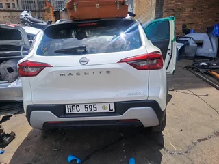 Nissan MAGNITE 2022 model 1.0 engine