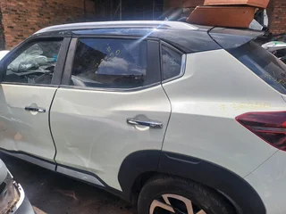 Nissan MAGNITE 2022 model 1.0 engine