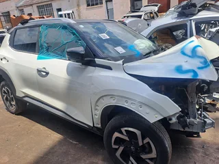 Nissan MAGNITE 2022 model 1.0 engine