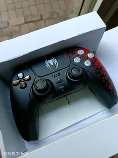 Playstation 5 Spiderman controller
