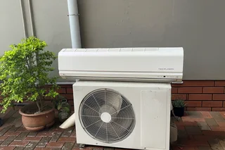 Lg Neoplasma 18000 Btu Aircon - Second Hand  ( Good Working Condition)