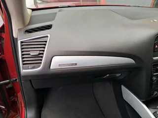 Audi q5 2011 red colour with sunroof