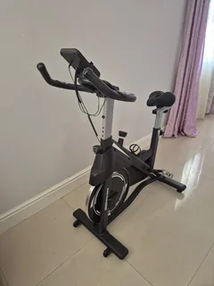 Everlast Edge Spin Bike