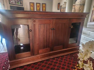 Solid Wood Wetherlys Lampung  Cabinet