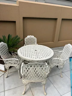 King Grape Cast Aluminium Outdoor Set