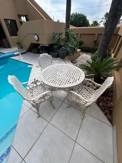 King Grape Cast Aluminium Outdoor Set