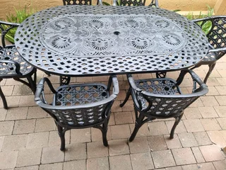 Cast Aluminium Outdoor Set