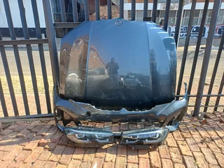 BMW G20 HEADLIGHTS BONNET AND BUMPER