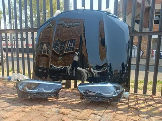 Bmw X5 G05 Bonnet And Headlights