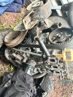 800cc 3 cylinder engine