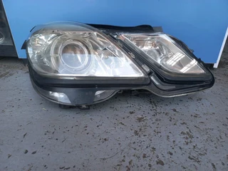 Mercedez Benz w212 preface headlight