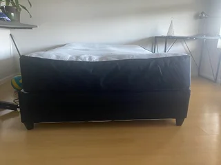 Double bed mattress and base