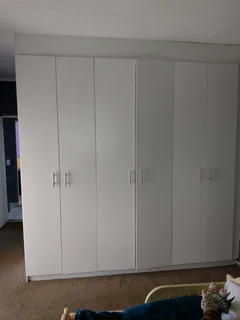 A 3 bedroom townhouse available to rent in Heuwilsig Estate