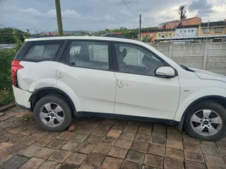 2011 Mahindra XUV500 SUV