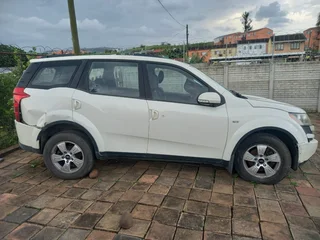 2011 Mahindra XUV500 SUV