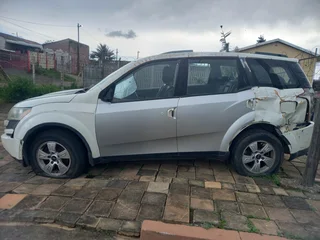2011 Mahindra XUV500 SUV