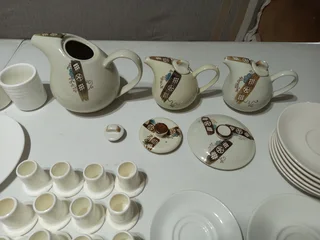 49 Piece Crockery Batch