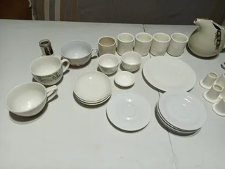 49 Piece Crockery Batch