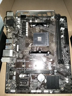 Gigabyte AMD am4 motherboard