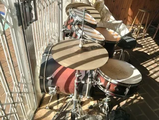 Tama Silver star drum kit (Birchwood)