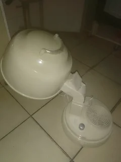 Carmine Compact hair dryer