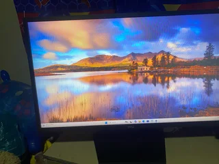 Computer screen 27 inch R2100