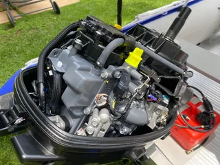 SUZUKI 15 hp Outboard