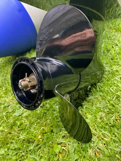 SUZUKI 15 hp Outboard