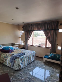 House for sale in Parkgate Ottawa R 1 590 000 neg