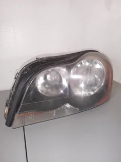 ♠VOLVO XC90 2010 NON-XENON LEFT HEAD LIGHT FOR SALE (DELIVERY AVAILABLE NATION WIDE)♠