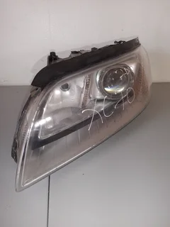 ♠VOLVO XC70 2010 LEFT HEAD LIGHT FOR SALE (DELIVERY AVAILABLE NATION WIDE)♠