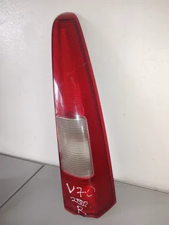 ♠VOLVO V70 2002 RIGHT TAIL LIGHT FOR SALE (DELIVERY AVAILABLE NATION WIDE)♠
