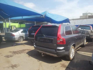 _-_-_- VOLVO VEHICLE AVAILABLE FOR STRIPPING FOR SPARES ( DELIVERY AVAILABLE NATION WIDE)-_-_-_