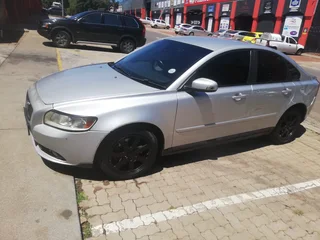 ♠volvo S40 2.4 2010 Stripping For Spares (delivery Country Wide)♠