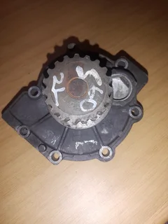 ♠VOLVO S40 2L T5 WATER PUMP AVAILABLE FOR SALE! (DELIVERY COUNTRY WIDE)♠