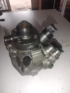 ♠VOLVO S60 D5 DIESEL PUMP AVAILABLE FOR SALE! (DELIVERY COUNTRY WIDE)♠