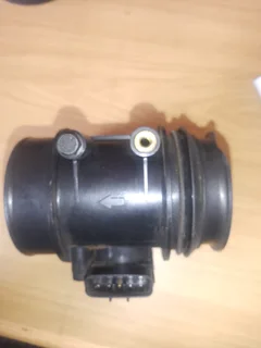 ••• VOLVO S40, C30, V50, XC90 MASS SENSOR FOR SALE DELIVERY AVAILABLE COUNTRY WIDE •••