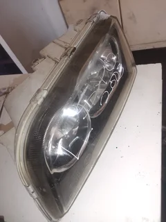 ••• Volvo S40 2005 Left Headlight For Sale Delivery Available Country Wide•••