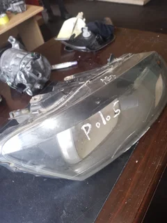 ••• VOLKSWAGEN POLO 6 RIGHT HEADLIGHT FOR SALE DELIVERY AVAILABLE COUNTRY WIDE •••