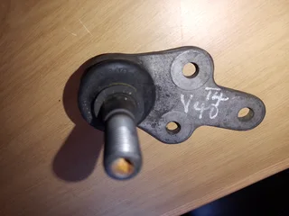 BALL JOINT FOR VOLVO V40 T4 ON SALE DELIVERY AVAILABLE COUNTRY WIDE