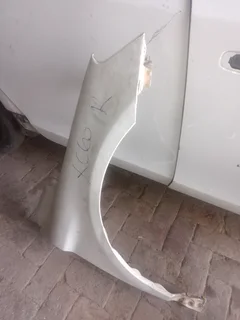RIGHT FENDER FOR VOLVO XC90 2010 ON PURCHASE DELIVERY AVAILABLE COUNTRY WIDE