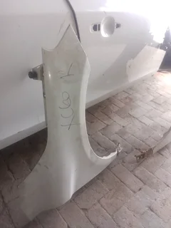 RIGHT FENDER FOR VOLVO XC90 2010 ON PURCHASE DELIVERY AVAILABLE COUNTRY WIDE