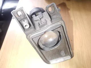 VOLKSWAGEN GOLF OLD MODEL FOG LIGHT FOR SALE ••• DELIVERY AVAILABLE COUNTRY WIDE ••••