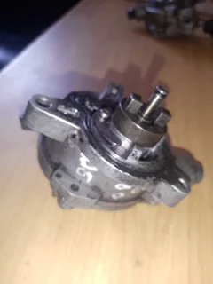 S80 D5 BRAKE VACUUM PUMP FOR SALE DELIVERY AVAILABLE COUNTRY WIDE