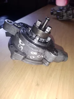 S80 D5 Brake Vacuum Pump For Sale Delivery Available Country Wide