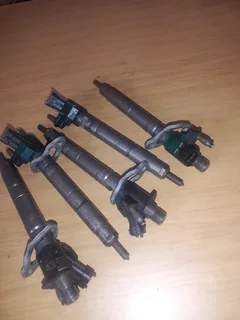 XC60 VOLVO DIESEL INJECTORS FOR SALE DELIVERY AVAILABLE COUNTRY WIDE