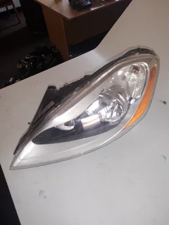 XC60 2009-2013 VOLVO LEFT HEADLIGHT FOR SALE DELIVERY AVAILABLE COUNTRY WIDE